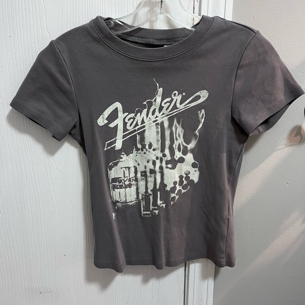 h&m graphic vintage baby tee